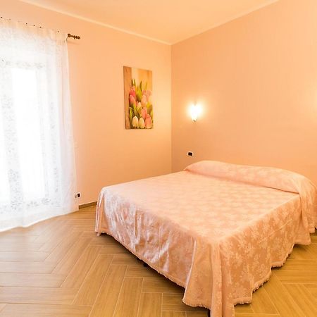 チェファルCasa Nel Cortileアパートメント エクステリア 写真